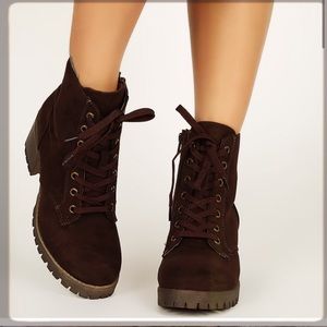 DON’T TREAD ON ME in Dark Brown